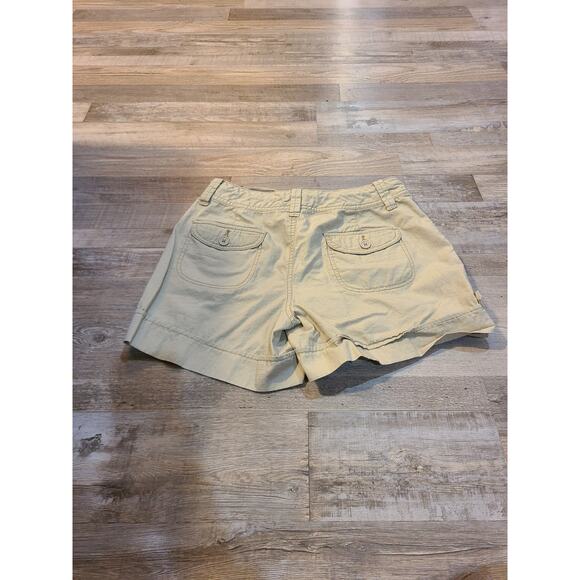 St. Johns bay size 10 womens khaki cargo style shorts - Picture 2 of 9